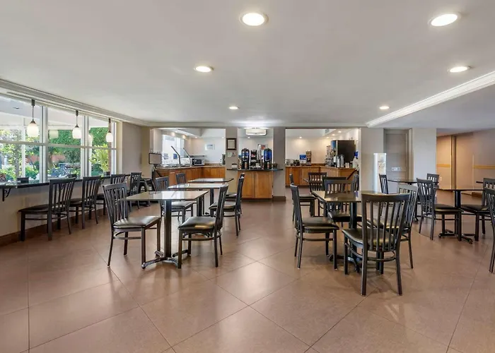 Best Western Palm Beach Lakes